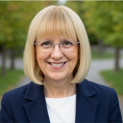 Pamela Stacey profile